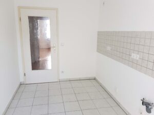 Seumestr. 55, Wohnung 2 ~~~ Balkon, Tageslichbad mit Wanne und Dusche, Abstellraum, Abstellraum im Treppenhaus, Keller - Photo 2