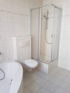 Seumestr. 55, Wohnung 2 ~~~ Balkon, Tageslichbad mit Wanne und Dusche, Abstellraum, Abstellraum im Treppenhaus, Keller - Photo 5