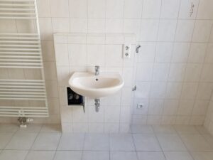 Seumestr. 55, Wohnung 2 ~~~ Balkon, Tageslichbad mit Wanne und Dusche, Abstellraum, Abstellraum im Treppenhaus, Keller - Photo 4