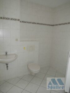 Jößnitzer Str. 141, Wohnung 6 ~~~ Balkon, Tageslichtbad mit Wanne - Photo 2