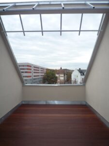 Robert-Koch-Str. 40, Wohnung 8 ~~~ Dachterrasse, Tageslichtbad mit Wanne und Dusche, Gäste-WC, Abstellraum, Keller - Photo 4