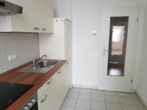 Antonstr. 40, Wohnung 9 ~~~ Einbauküche, Balkon, Bad mit Wanne und Dusche, Abstellraum - Foto 3