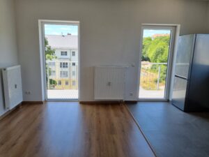 Melanchthonstr. 7, Wohnung 17 ~~~ Einbauküche, großer West-Balkon, Bad mit Wanne und Dusche, Stellplatz anmietbar, Aufzug, Abstellraum - Photo 1