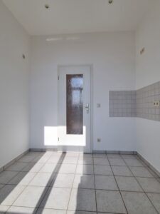 Schumannstr. 25, Wohnung 8 ~~~ Balkon, Bad mit Eckbadewanne und Dusche, Abstellraum, Keller - Foto 4