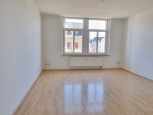 Freiheitsstr. 10, WE 07 ~~~ Balkon, Bad mit Eckbadewanne und Dusche, Keller - Photo 1