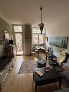 Freiheitsstr. 10, WE 02 ~~~ Einbauküche, Balkon, Bad mit Wanne, Keller - Photo 1