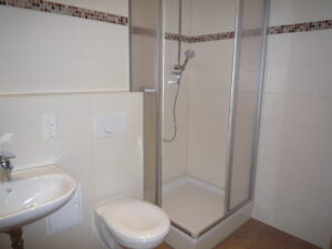 Julius-Fucik-Str. 17, Wohnung 6 ~~~ Balkon, Bad mit Wanne und Dusche, Stellplatz anmietbar, Haus mit Aufzug, Keller - Foto 2