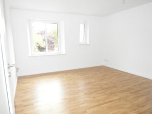 Krausenstr. 5, Wohnung 4 ~~~ Balkon, Fußbodenheizung, Parkett, Bad mit Wanne und Dusche, Gäste-WC, Keller, Stellplatz anmietbar - Foto 1